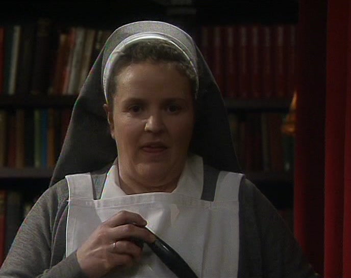 - TED, MAYBE THEY'RE NOT HOME. - NO, I DEFINITELY HEARD SOMETHING. 