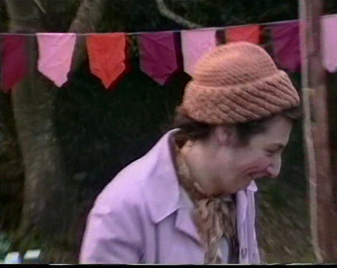 - SHE LOOKS GREAT ON THE TELLY! - SHE'S WEARING THE HAT FOR A BET! 