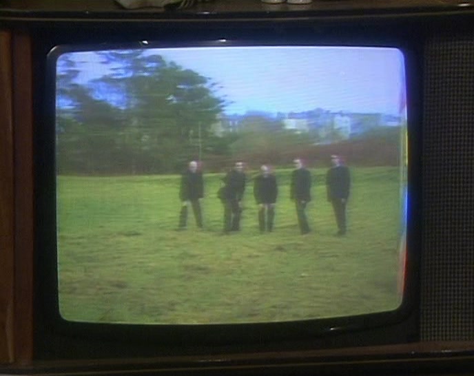 AH, HERE'S THE LADS. AND AWAY THEY GO! 