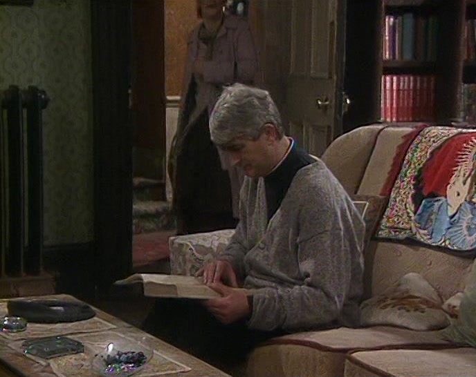 - HELLO TO THE LOT OF YOUS. - HELLO, MRS DOYLE. 