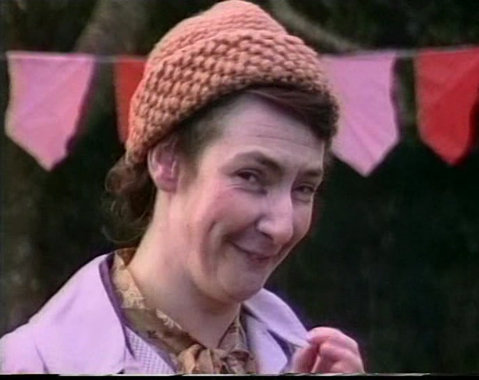 - SHE LOOKS GREAT ON THE TELLY! - SHE'S WEARING THE HAT FOR A BET! 
