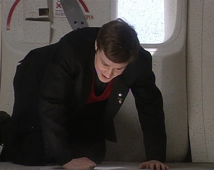 (TAPE UNROLLING)  