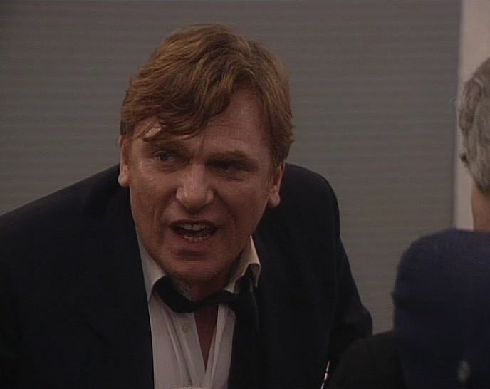 - THE THING ON THE WING... - ENGINE. 