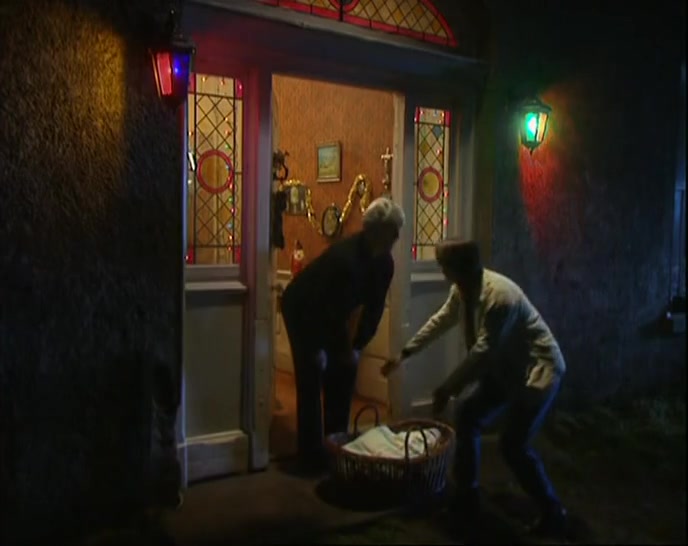 I'M SORRY, IS THIS MRS RILEY'S HOUSE?  