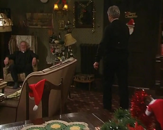 A PAIR OF FECKIN' WOMEN'S KNICKERS!  