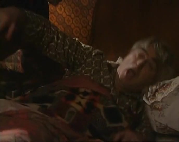 - TED! TED! - OH! WHAT?! WHAT?! 