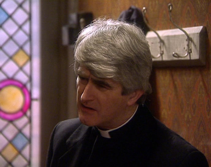 - I THINK HE'S UP THE CHIMNEY. - RIGHT... 