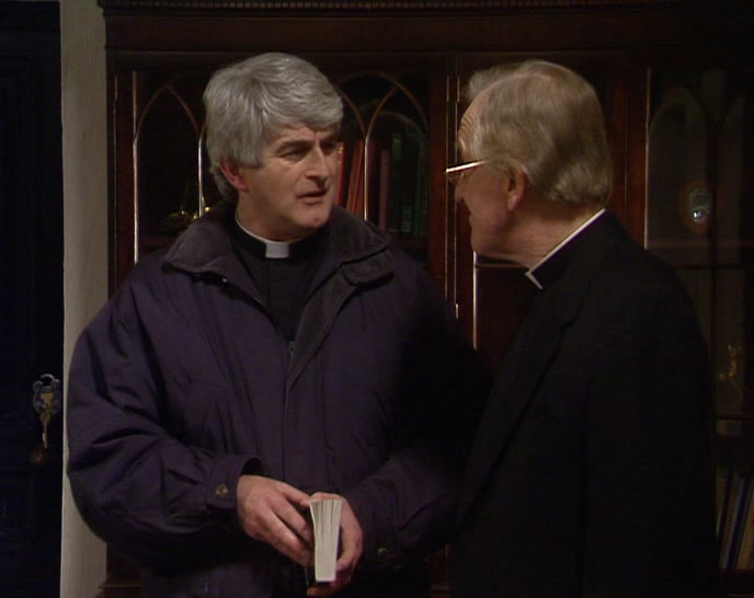 - WHAT IS IT? WAR MEMORABILIA? - THAT'S RIGHT. LIKE A LOOK? 