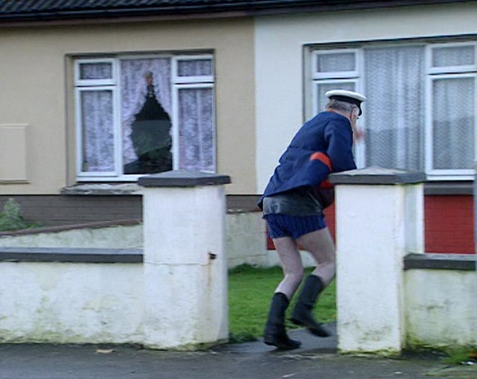 THERESA, I FORGOT ME FECKING TROUSERS! 