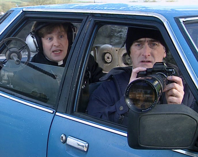 TED, I TURNED THE VOLUME UP TO HEAR WHAT'S GOING ON IN THE HOUSE. 