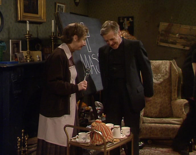 BISCUIT OR CAKE, LET'S SEE...  