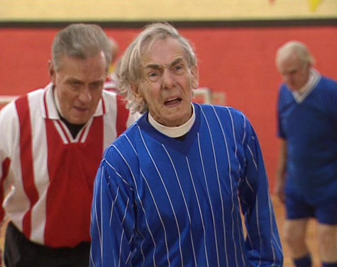 TURN AROUND! CONCENTRATE ON THE GAME!  