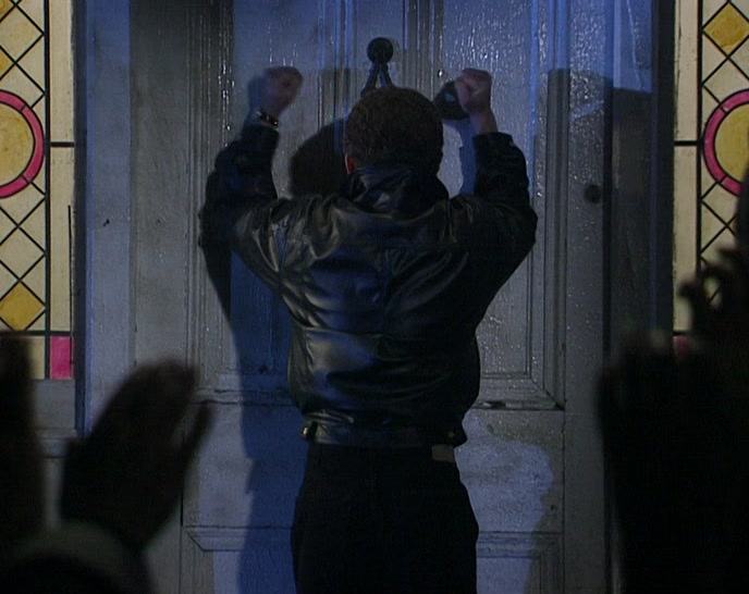 LET ME IN! LET ME IN! (SCREAMING)  