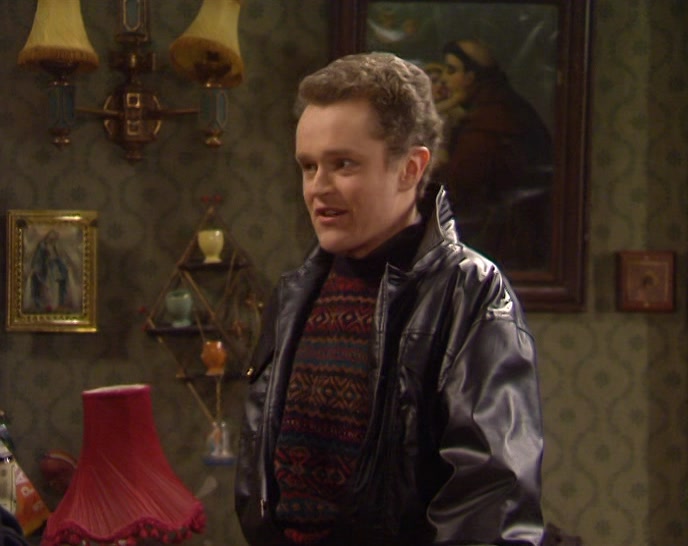 BRILLIANT, SHE FELL ON HER ARSE!  