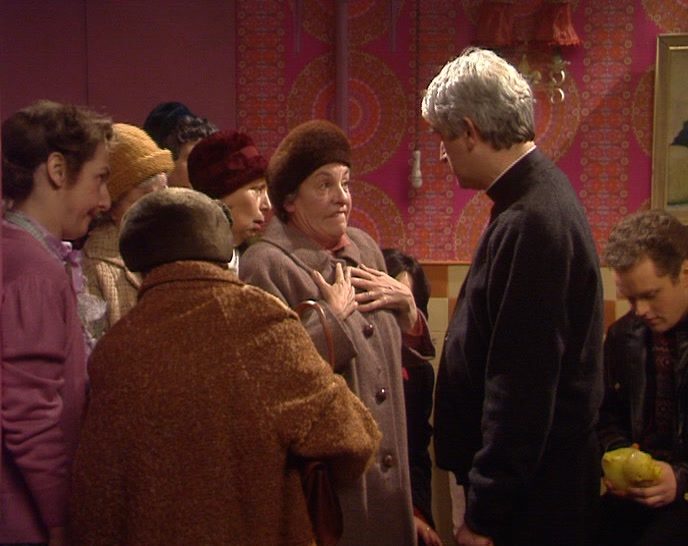 AND MRS COLLINS, WHEN MR COLLINS TRIED TO MAKE THE BED ON HIS OWN... 