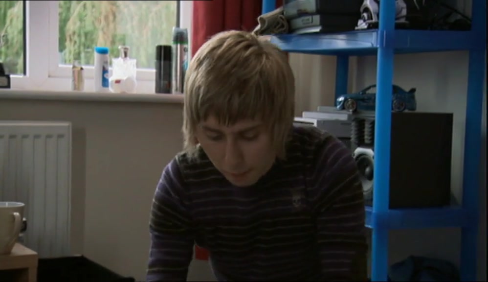 - JAY, I'VE GOT YOUR DINNER. - DON'T COME IN! DON'T COME IN! 