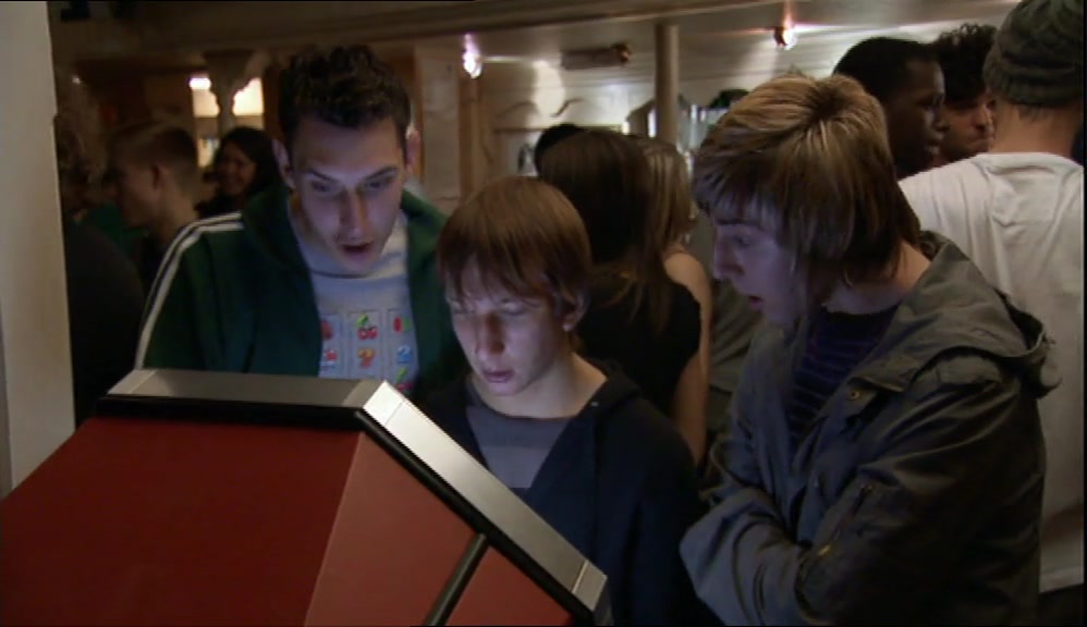 - IT'S DEFINITELY LEE SHARP! - LEE SHARP! 