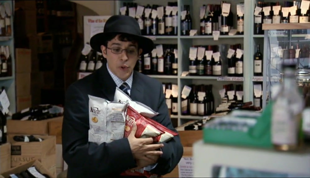 YES, I AM A MAN WHO HAS RECENTLY BOUGHT A HOUSE 