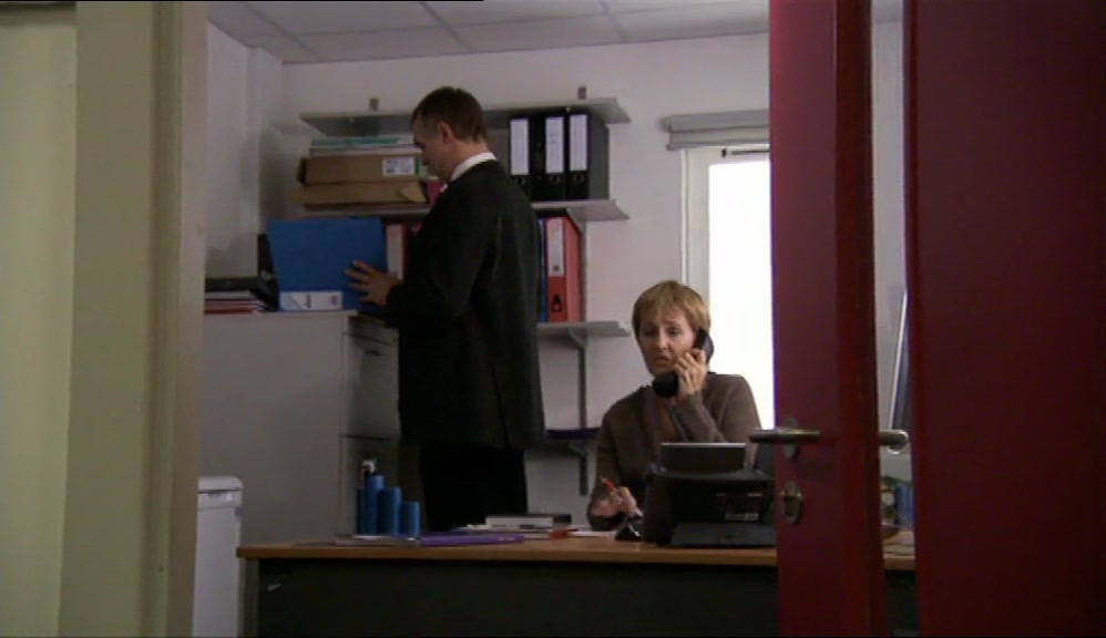 - I'LL PASS HIM OVER. - NO, THERE'S REALLY NO NEED. 