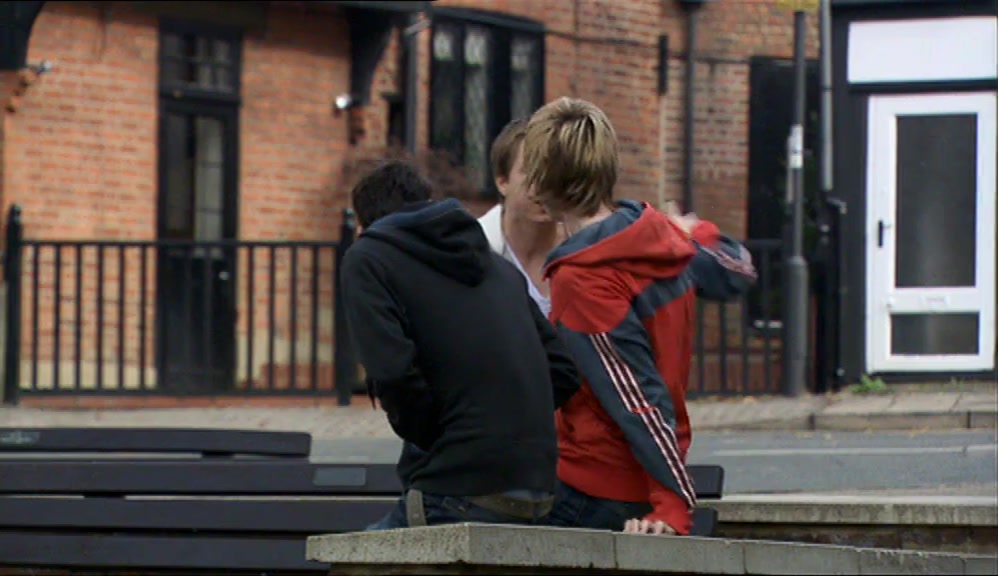 - IT'S CARLI'S MUM, INNIT? - JAY, DON'T. SHE'LL RECOGNISE ME. 