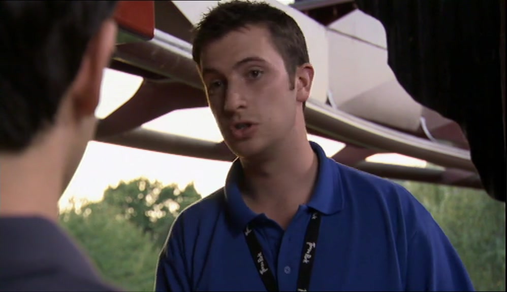 - IF YOU COULD JUST GET ON. - THEY'VE PUSHED IN. 