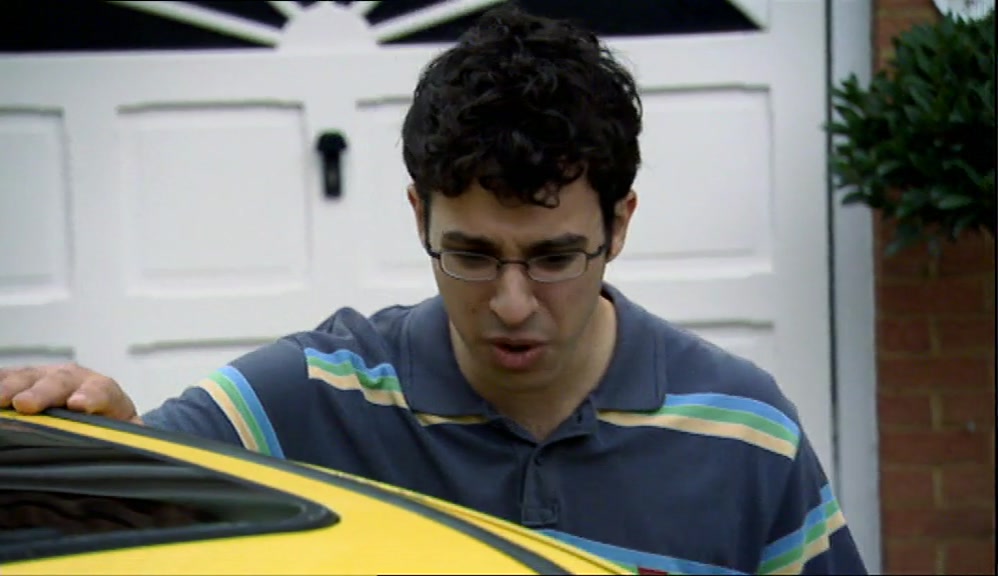 - IS THAT A TAPE DECK? - CHECK OUT THE BENDERMOBILE! 
