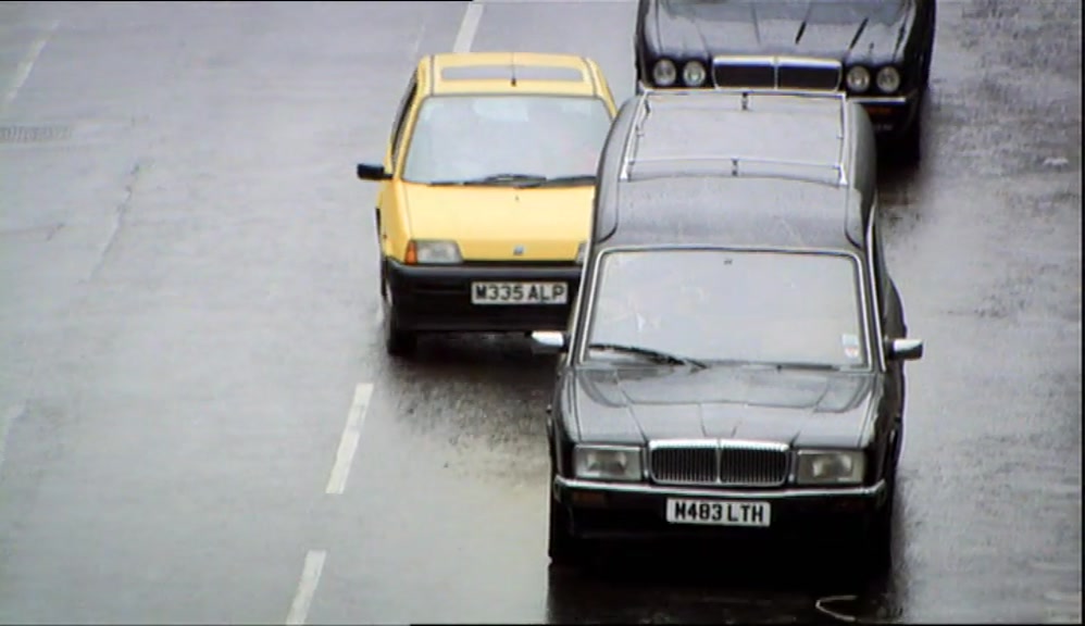 IT'S FAIR TO SAY OVERTAKING DEAD BODIES WASN'T SIMON'S STRONG POINT. 