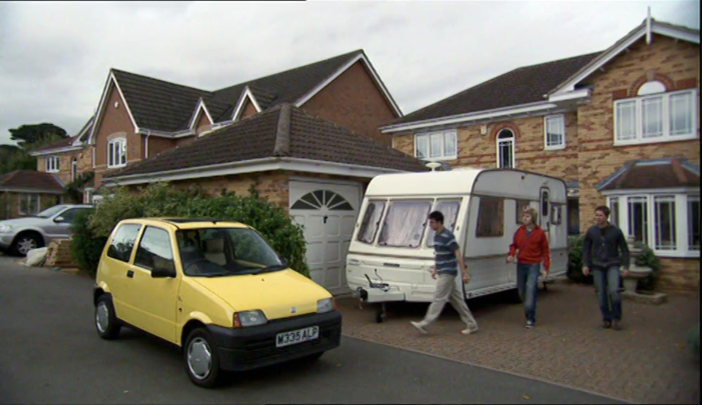 - WHERE'S YOUR NEW CAR, SI? - ROUND HERE. 
