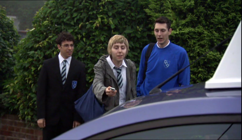 SI, IT'S ME NAN. SHE WANTS TO KNOW IF YOU WANT SOME HELP PARKING. 