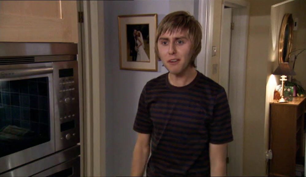 - EVERYBODY KNOWS I'M FUNNIER. - EVEN YOU'D SAY SO, WOULDN'T YOU? 