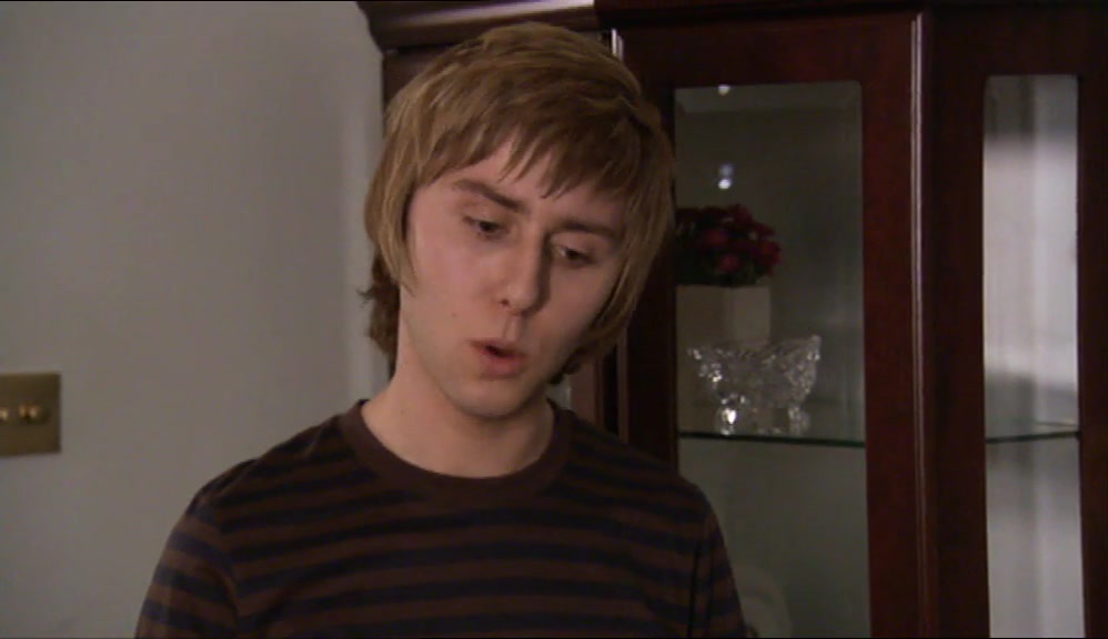 - I HEARD THAT. - OUR SCHOOL DOESN'T HAVE A RUGBY TEAM. 