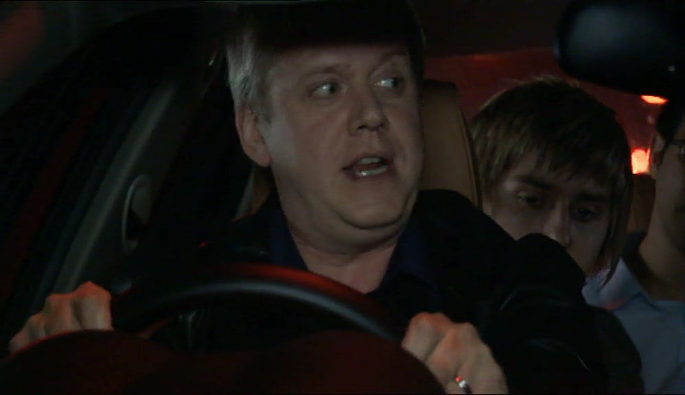 - STOP THE CAR, I'M GONNA WALK HOME. - COME ON, SIMON! 