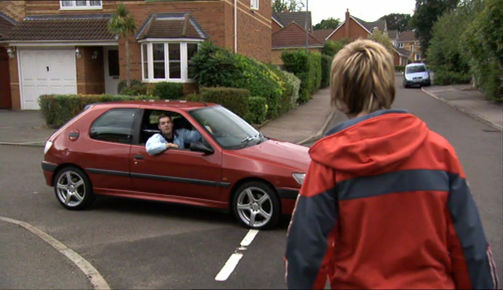 - NICE CAR. - DO YOU LIKE IT? 