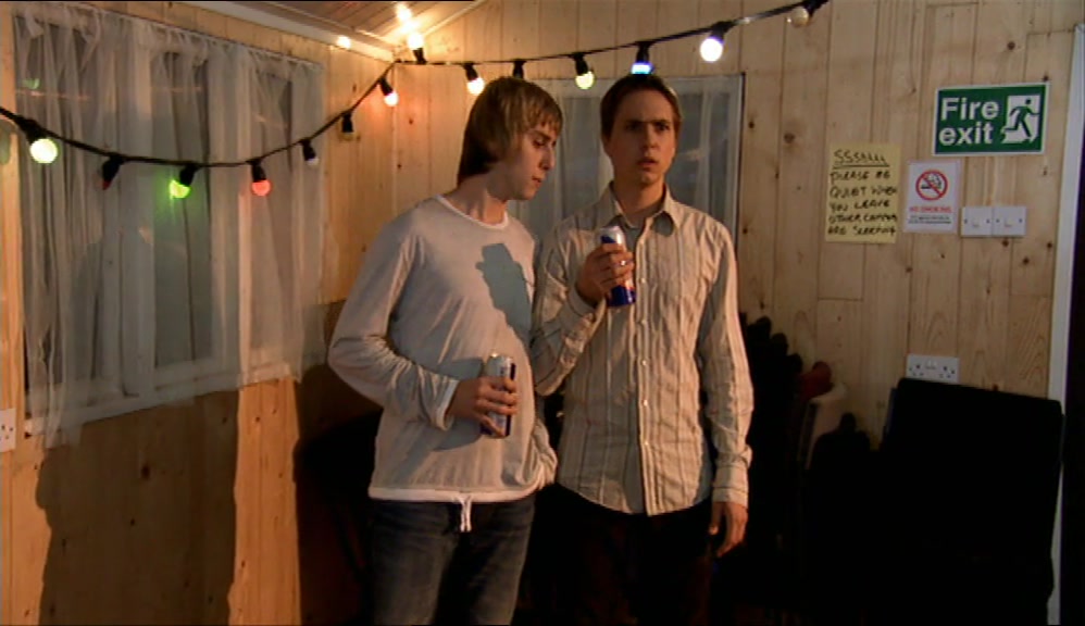 - YOUR RIDE FOR THE EVENING IS HERE. - DO YOU REALLY THINK SHE'LL SHAG ME? 