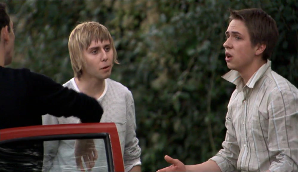- CLEAN IT UP, NEIL. - WHY? 