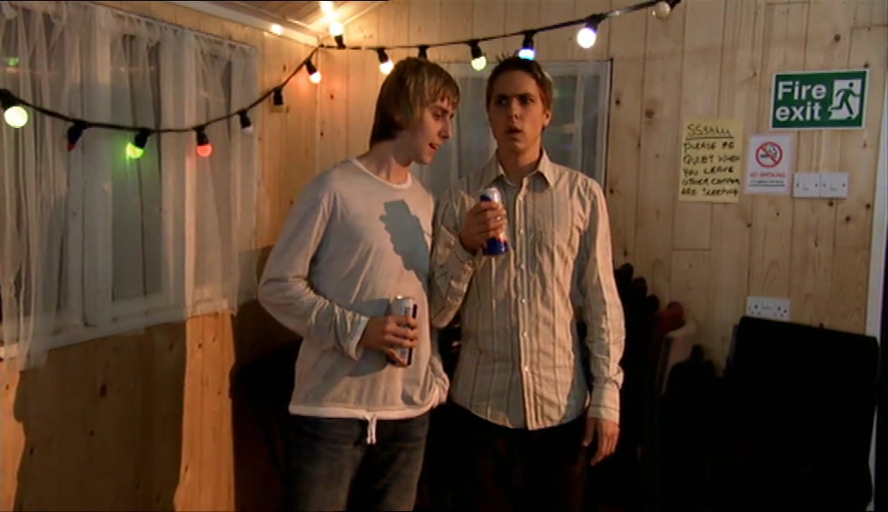 - YOUR RIDE FOR THE EVENING IS HERE. - DO YOU REALLY THINK SHE'LL SHAG ME? 
