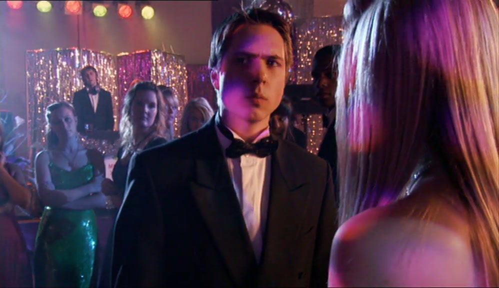 - WHAT THE FUCK IS NEIL DOING? - COME HERE! 