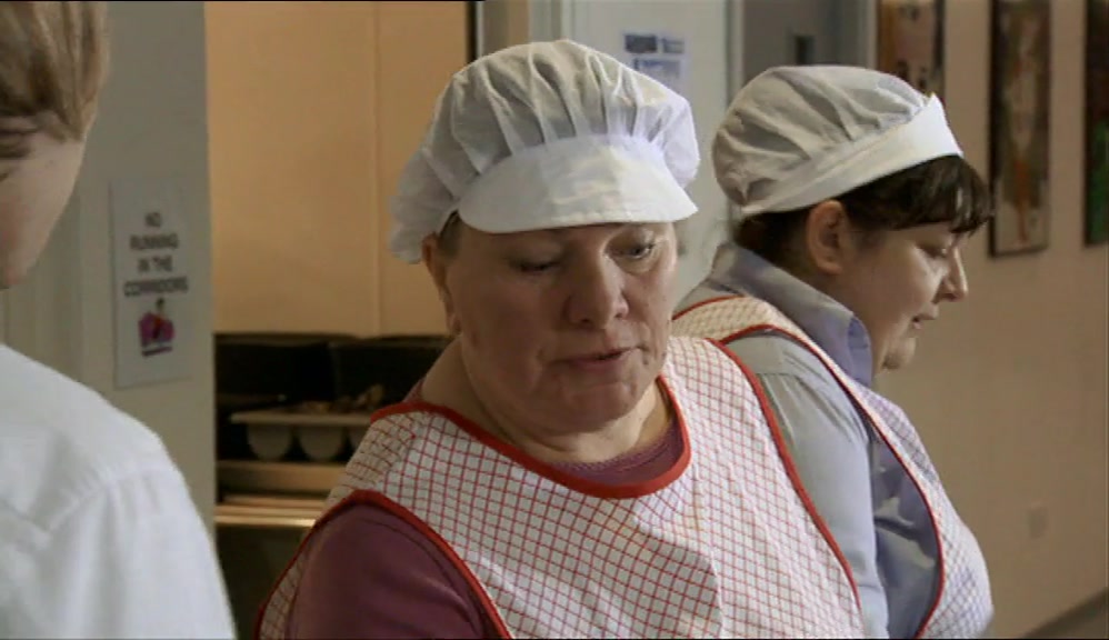 - I'M CHARGING YOU FOR THE CHIPS. - I NEVER HAD CHIPS! 