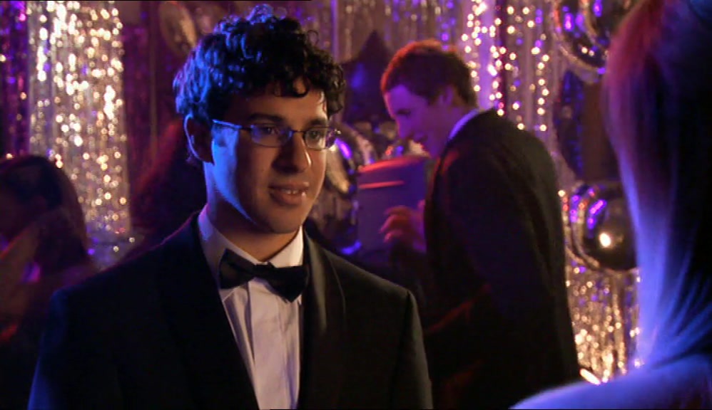 - IT'S GREAT, JUST ENJOY YOURSELF. - YOU'RE JUST BEING NICE. 