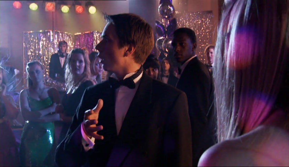 - NO. NO, IT'S NOTHING. - NOTHING. 