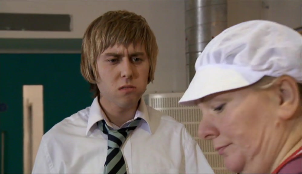 - I'M CHARGING YOU FOR THE CHIPS. - I NEVER HAD CHIPS! 