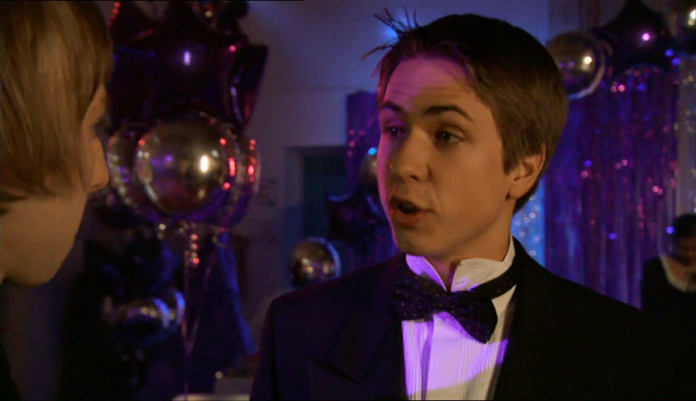 - NOT YET, BUT SHE'LL BE HERE SOON. - ANOTHER DRINK? 