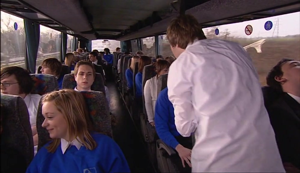 - OI, WHO WANTS TO SWAP SEATS? - NAH, YOU'RE ALL RIGHT. 