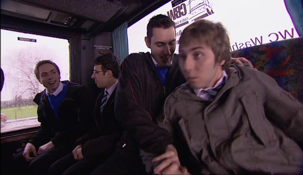 - 'HARD KIDS AT THE BACK.' - I'M OFF. 