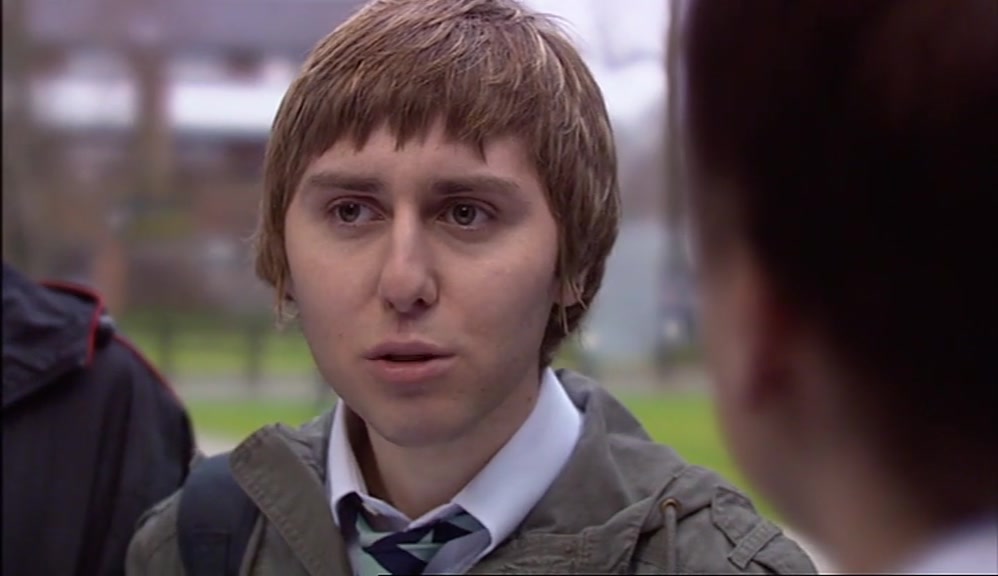 - YEAH, I DO, CHRIS GROVES. - NEVER HEARD OF HIM. 