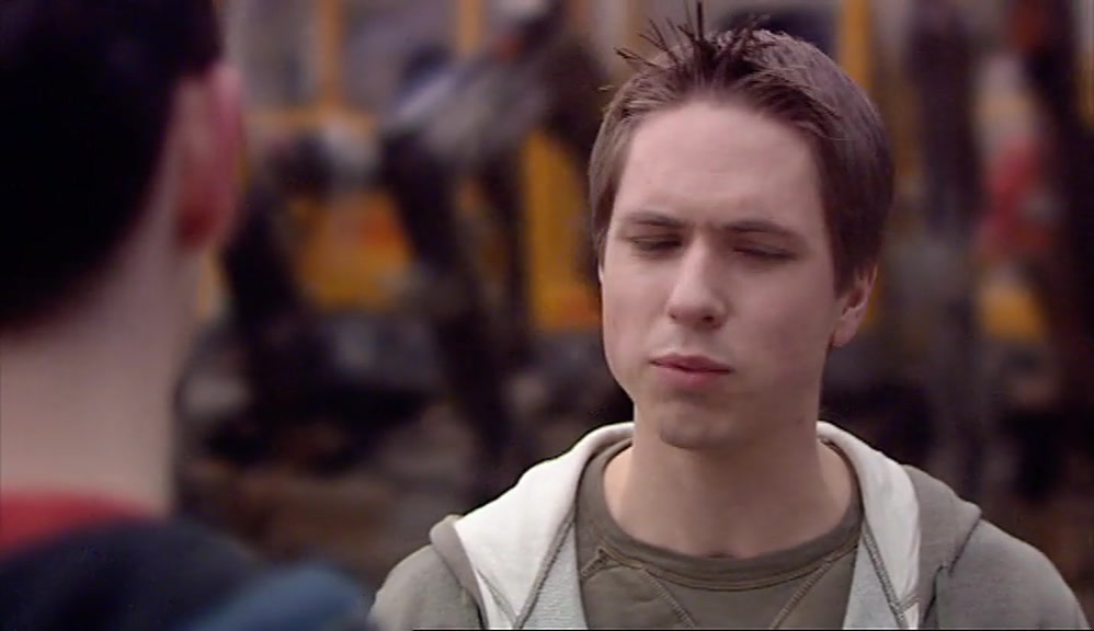 - I THINK HE IS 12, ACTUALLY. - YOU'RE NOT SCARED ARE YOU, SI? 
