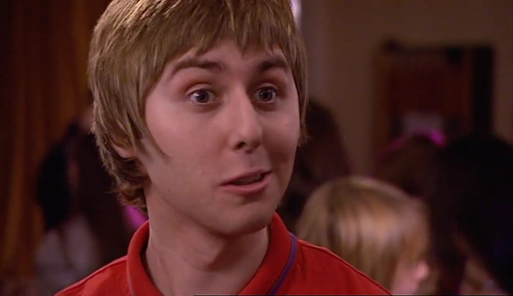 - HE KICKED ME IN THE COCK. - GOOD SHOT! 