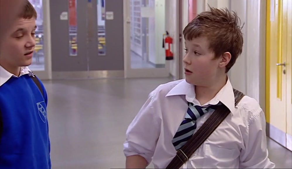 - HE'S TAKING THE PISS, DANNY. - YEAH? I'LL FUCKING DO YOU. 
