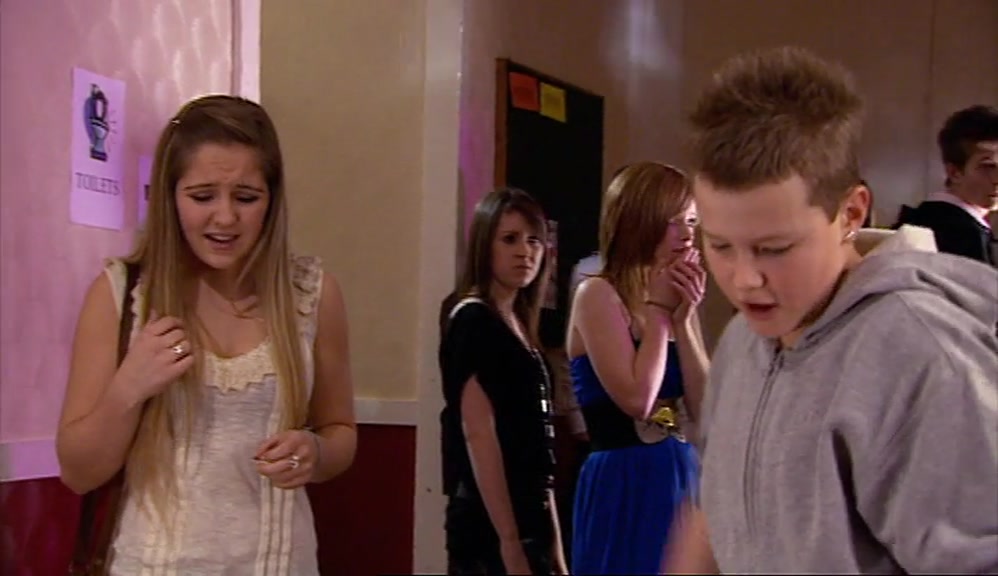 - OH, PLEASE, NOT HIS FACE! - I'M GONNA DO YOU! 