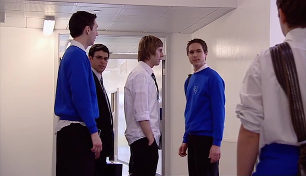 - HE'S TAKING THE PISS, DANNY. - YEAH? I'LL FUCKING DO YOU. 